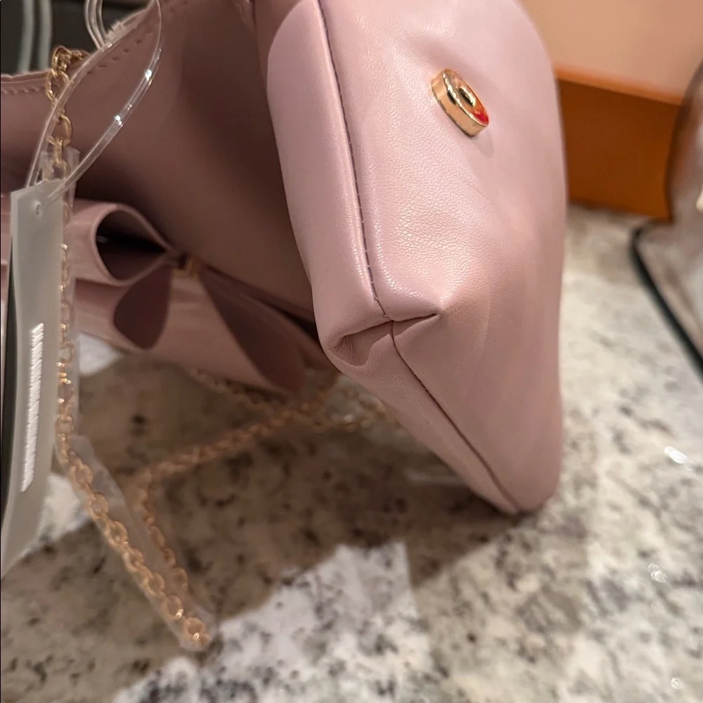 Elegant Pink Bow Clutch - Picture 5 of 5